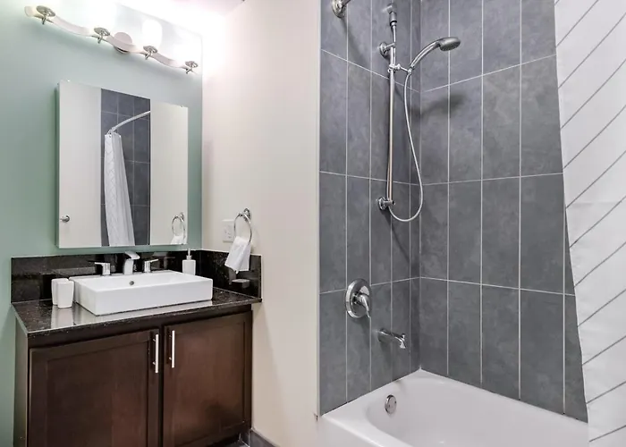 Loop W Pool Gym Nr Theatre District Chi-248 Apartment *